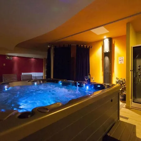 Vedorna Grosses Wellness-haus In Strandnaehe- By Interhome *