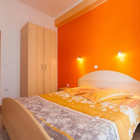Vakantiehuis Vedorna Grosses Wellness-haus In Strandnaehe- By Interhome Pomer